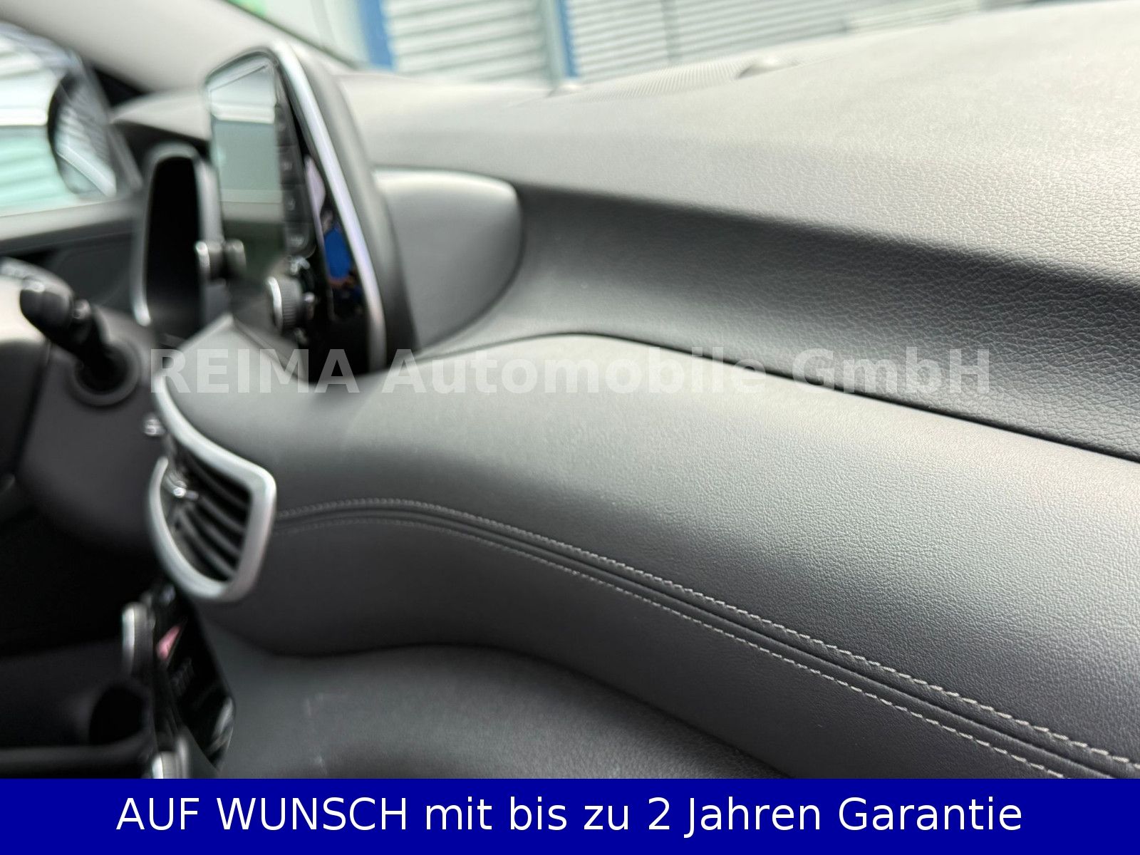 Fahrzeugabbildung Hyundai Tucson Advantage 1,6i 2WD, Pano, Navi, LED
