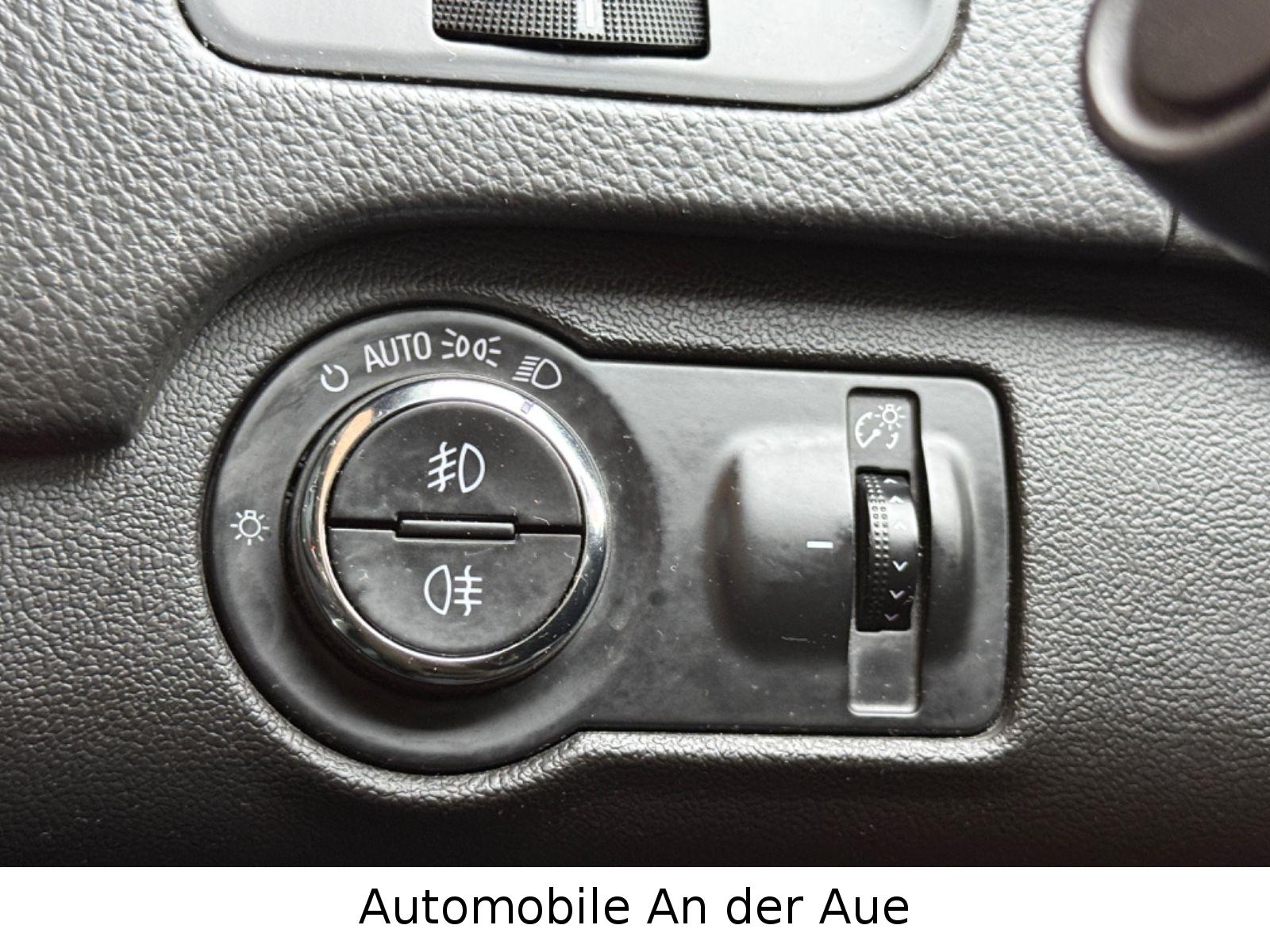 Opel Insignia 2015 — photo 22