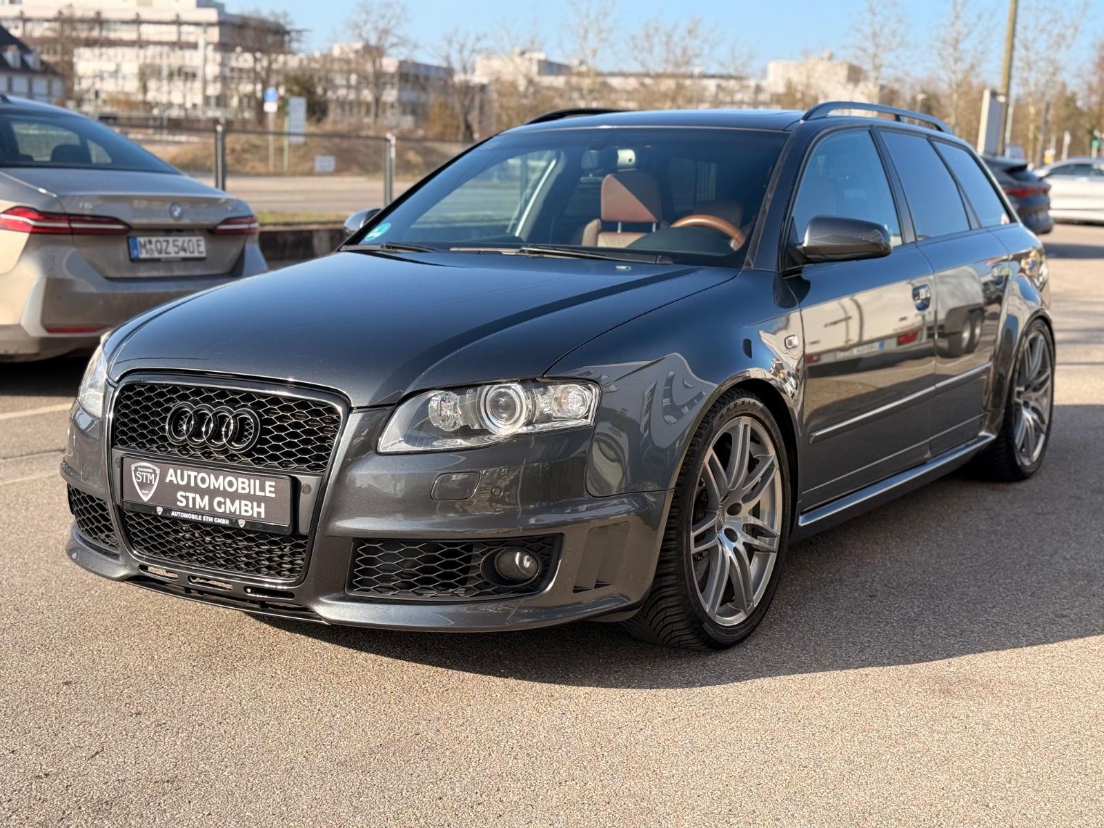 Audi RS4 Avant 4.2 FSI quattro Schalter
