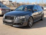 Audi RS4 Avant 4.2 FSI quattro Schalter - graue Audi RS4