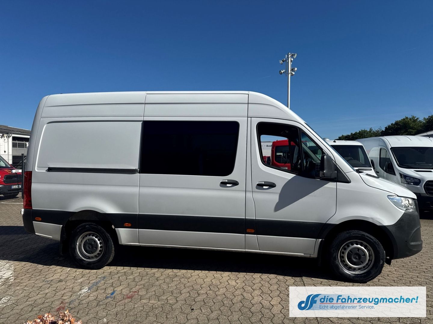 Fahrzeugabbildung Mercedes-Benz Sprinter MIXTO 5.Si. L2H2 Werkstatt 314CDI Kame