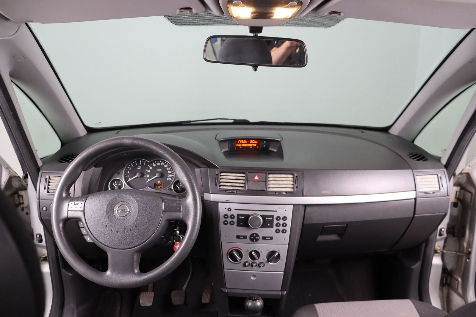 Fahrzeugabbildung Opel Meriva Edition