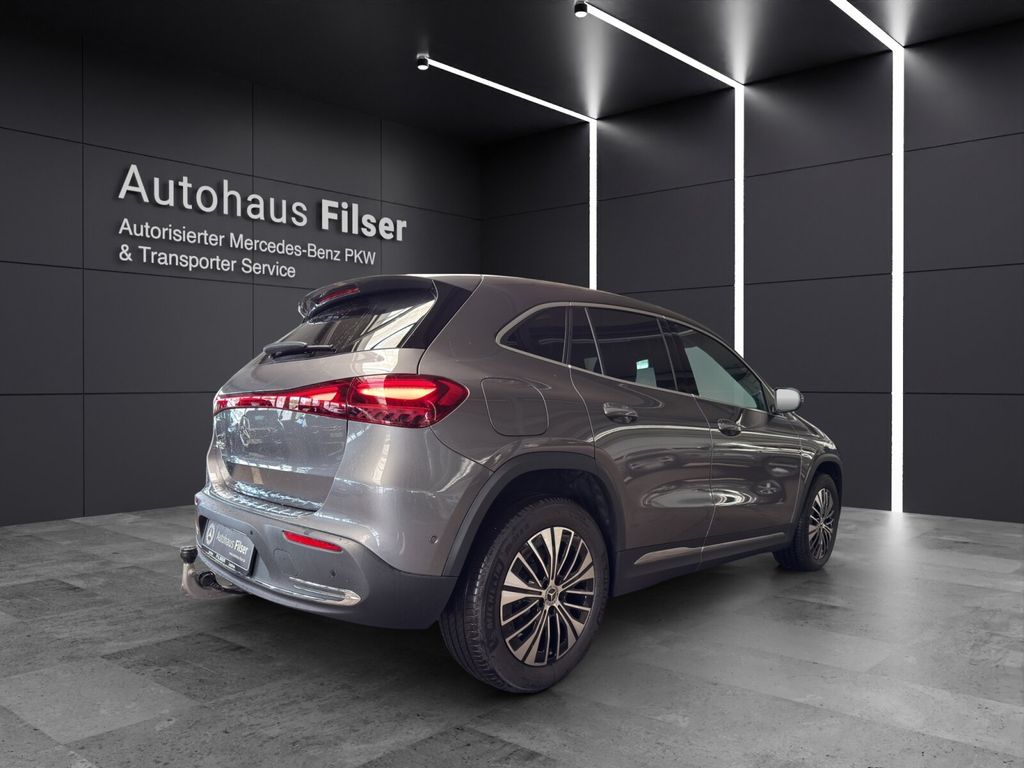 Mercedes-Benz EQA — fotografia 3