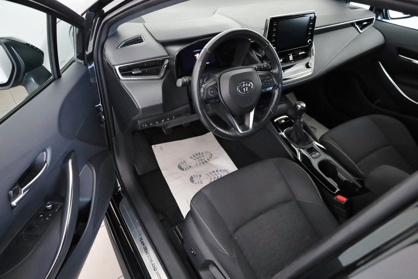 Fahrzeugabbildung Toyota Corolla Team D ACC,SH,PDC,Kamera,8 fach bereift