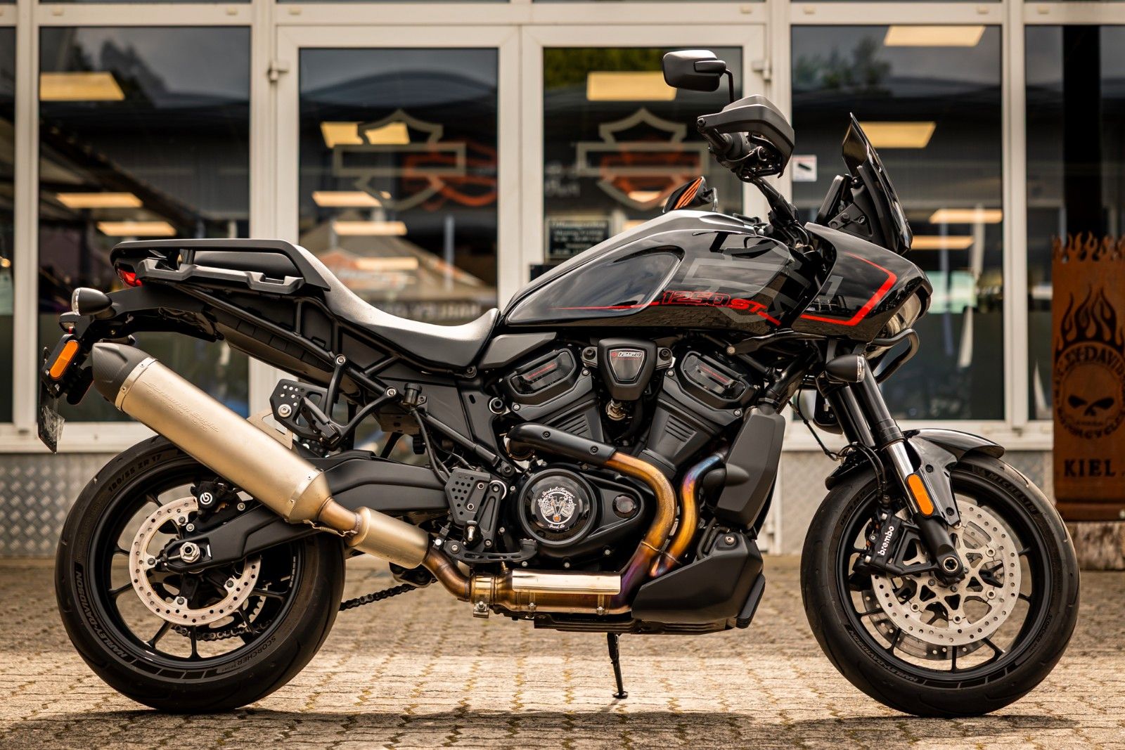 Fahrzeugabbildung Harley-Davidson RA1250ST Pan America ST - Screamin Eagle