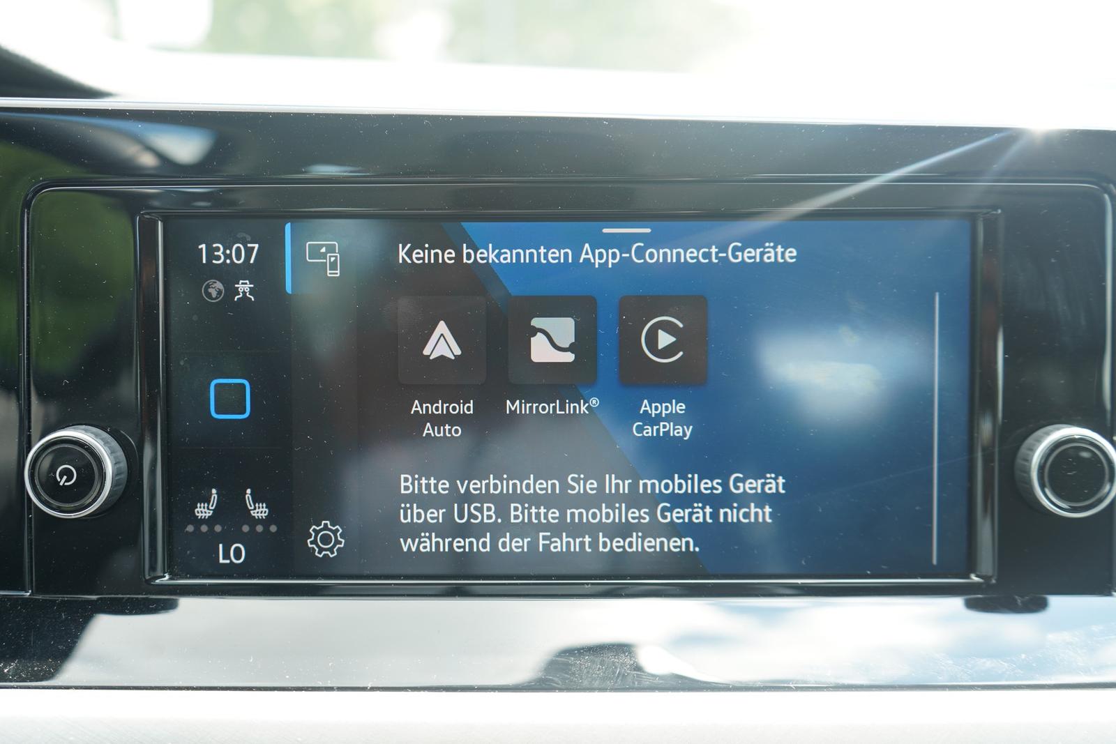 Volkswagen Golf VIII 1.5 TSI Life LED ACC App-Connect PDC