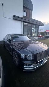 Bentley Flying Spur V8 - - Bentley Flying Spur aus 2021