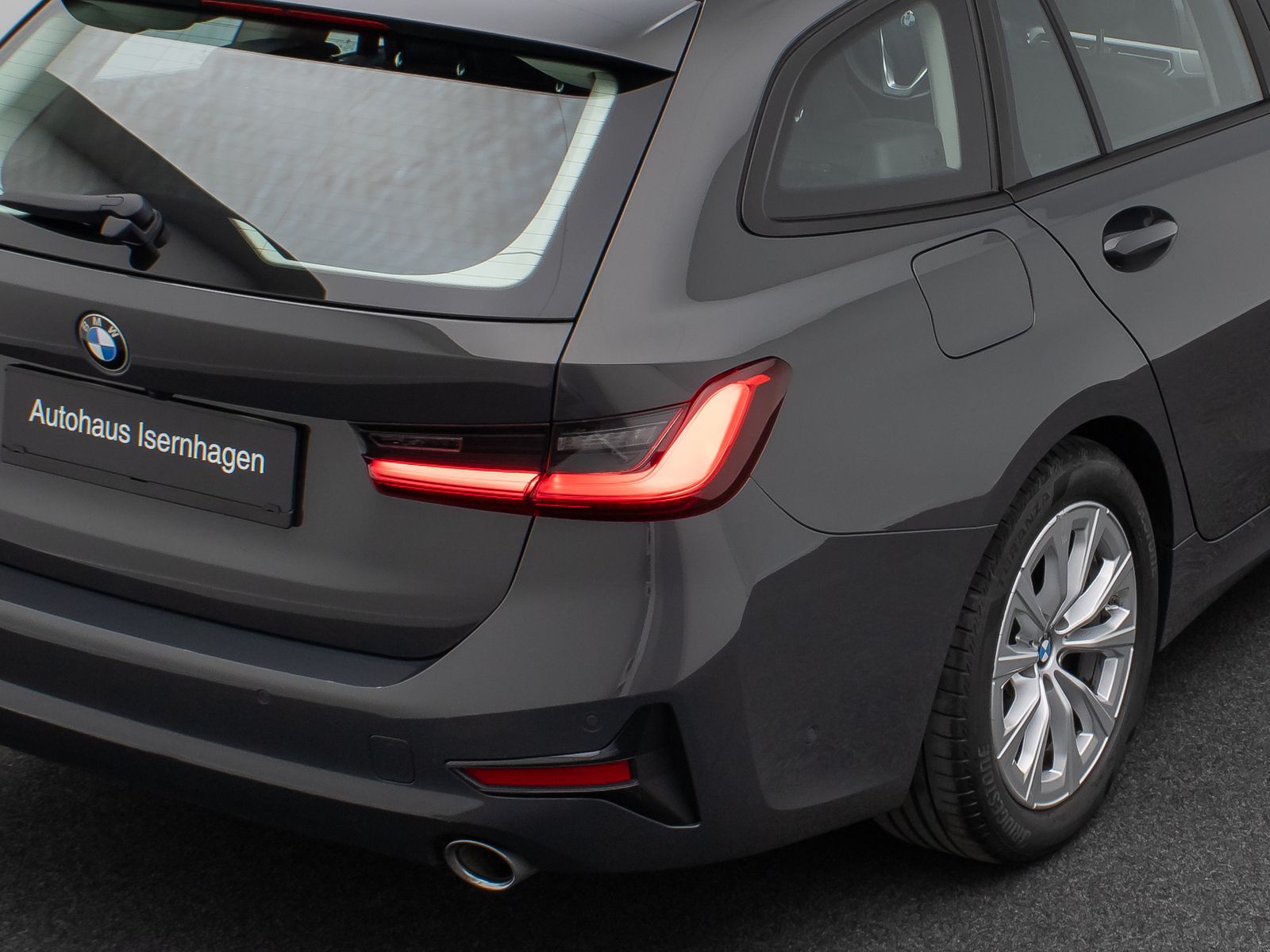 Fahrzeugabbildung BMW 320d Memory HUD DAB 360°LED CockpitP Sport Leder
