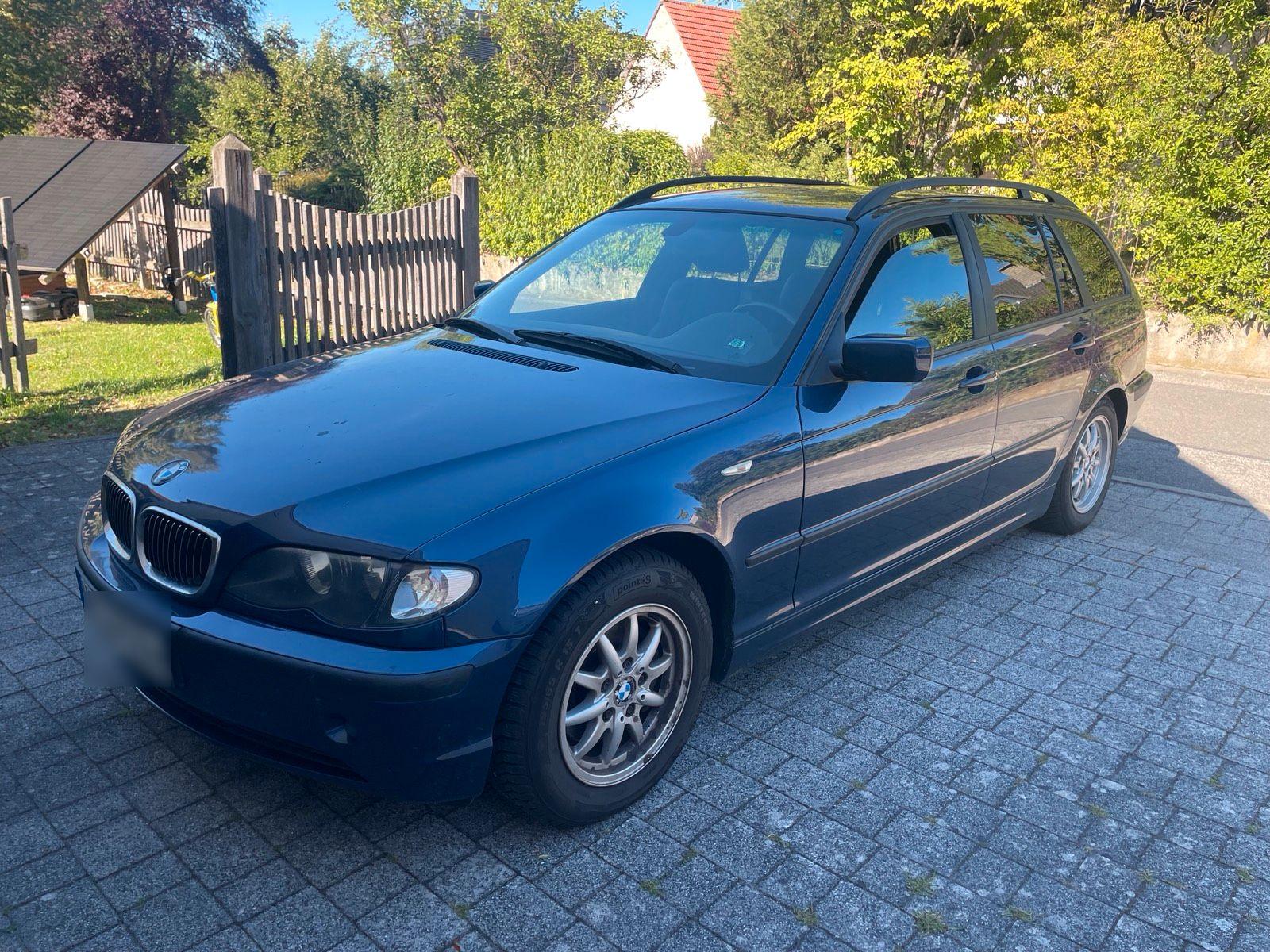 BMW 316 2004 — interior