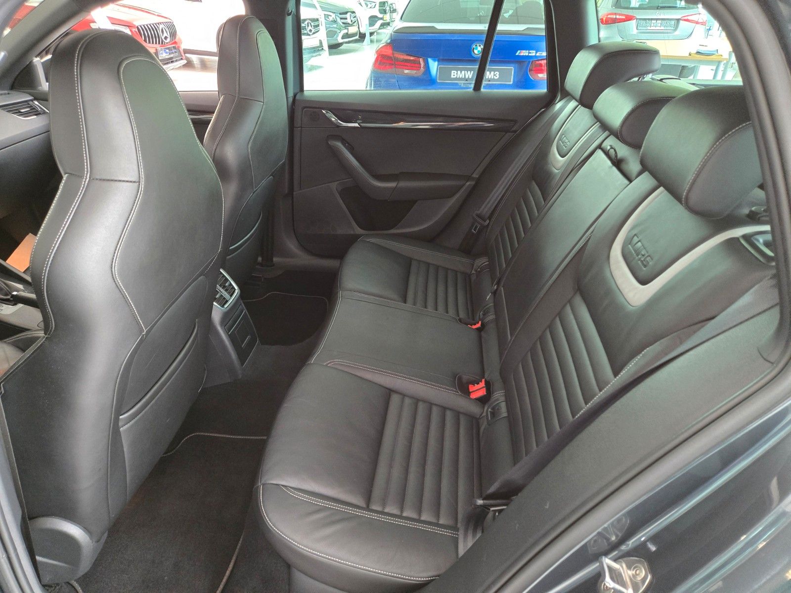 Fahrzeugabbildung SKODA Octavia Combi RS