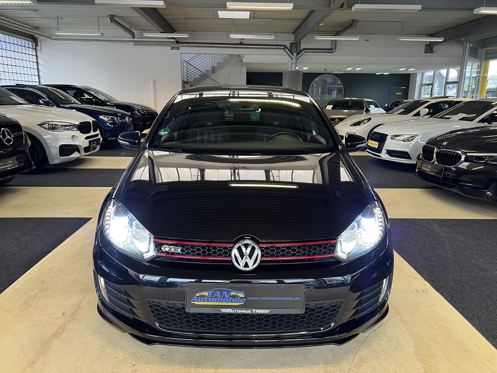 Fahrzeugabbildung Volkswagen Golf VI GTI Edition 35