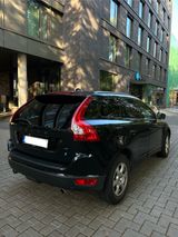 Volvo XC60 2.4 Momentum - Volvo in Rüsselsheim