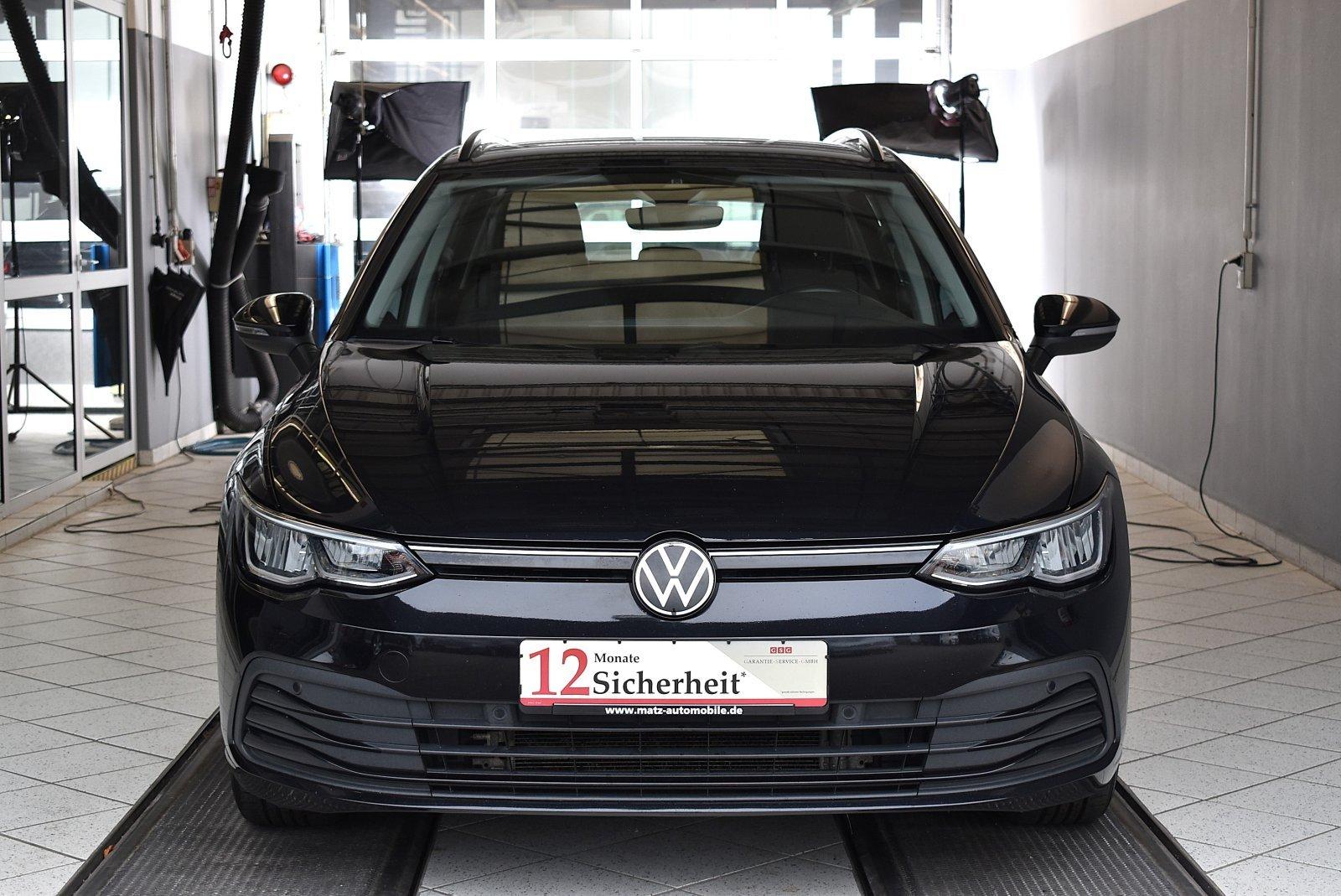 Volkswagen Golf VIII 2.0TDI Life DSG*LED*ACC*SHZ