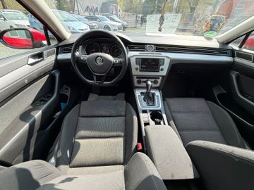Volkswagen Passat Variant - 11