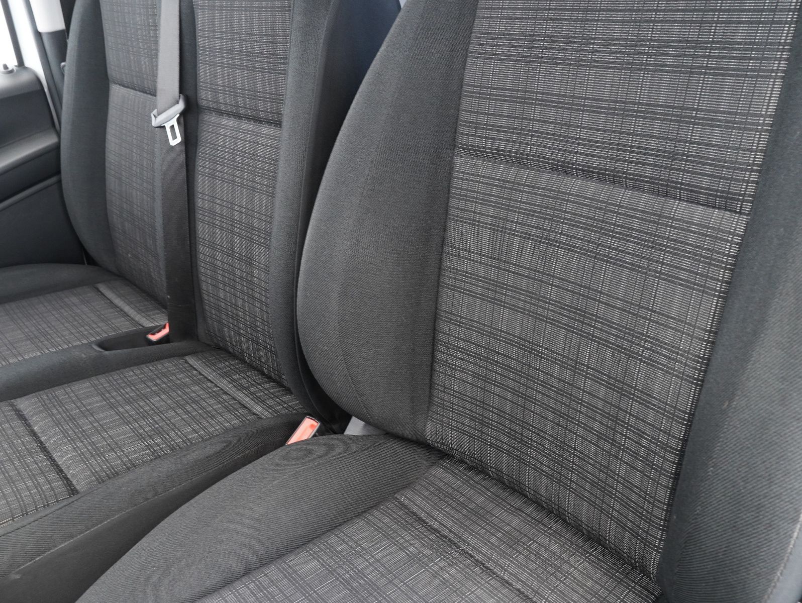 Fahrzeugabbildung Mercedes-Benz Vito Mixto 114 CDI RWD lang 6-SITZER/AHK