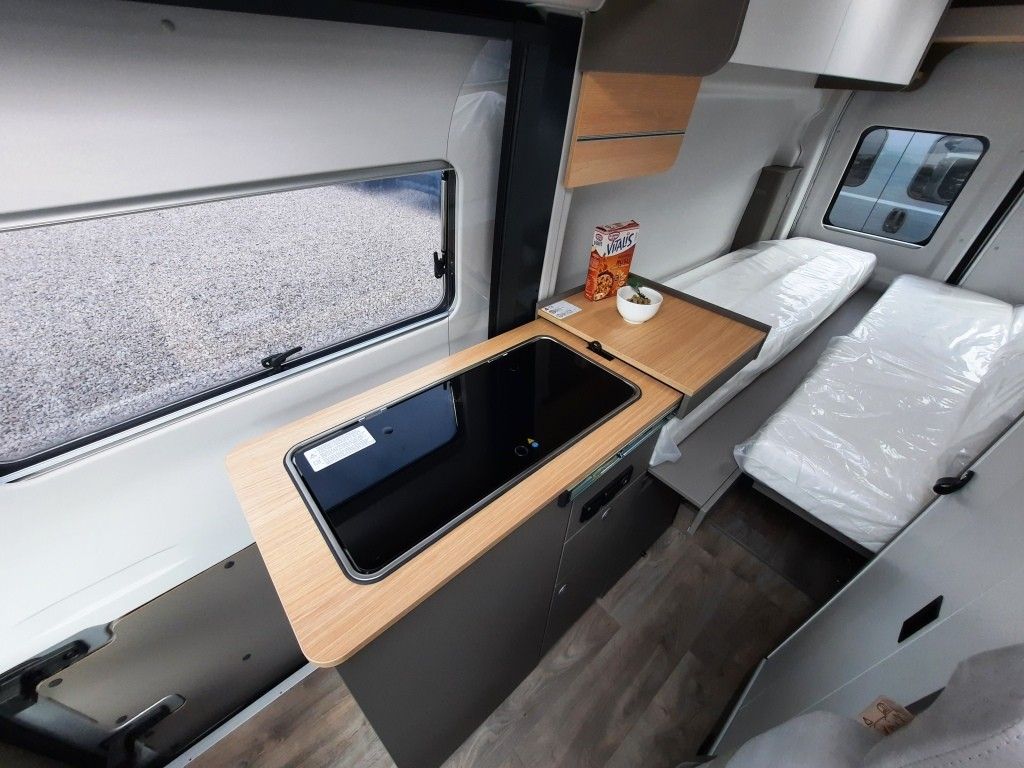Fahrzeugabbildung LMC Innovan 592 Verfüg./Sparen Sie 10.818,- €