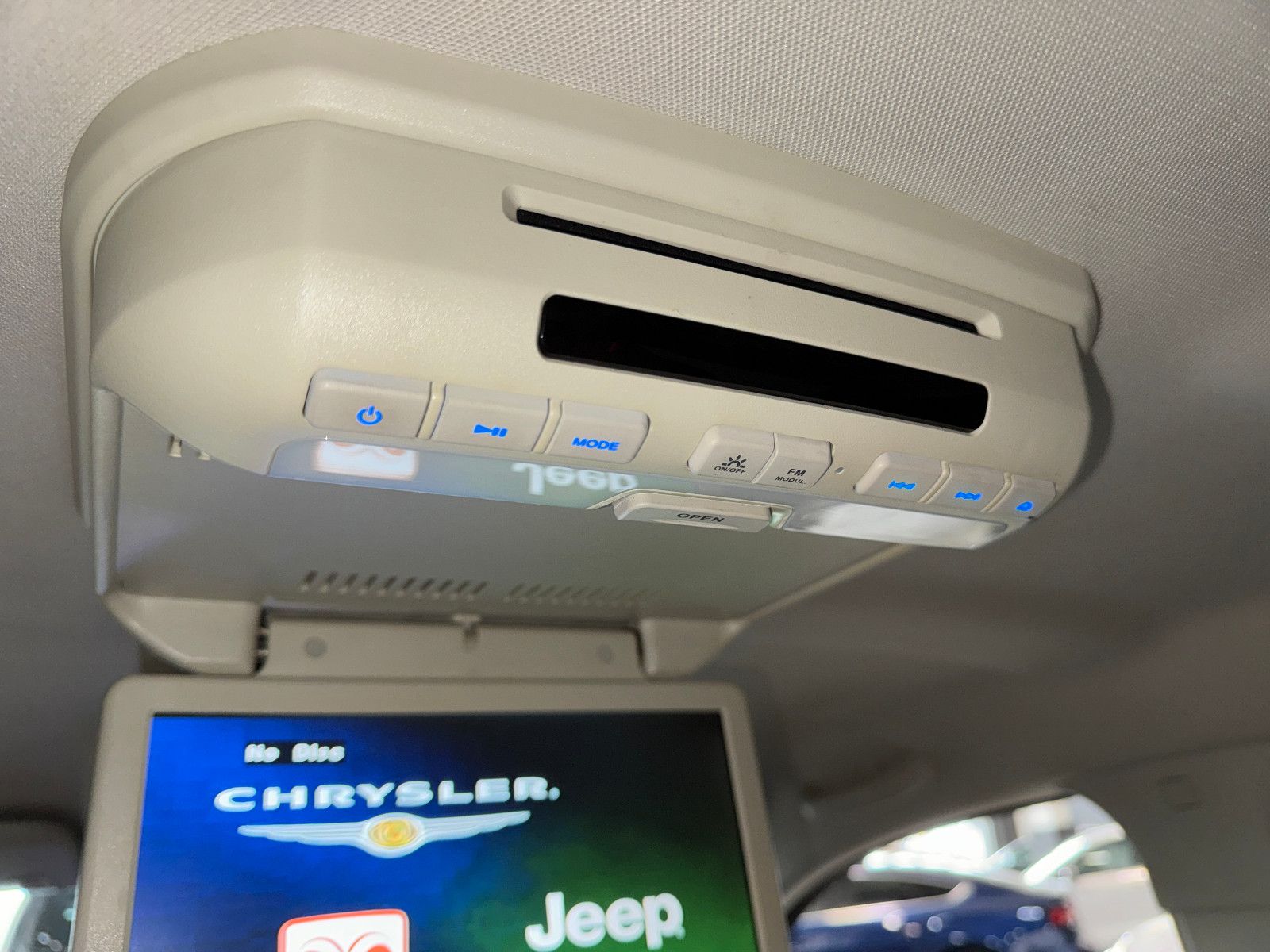 Fahrzeugabbildung Dodge Journey 2.0 7-SITZER AUTOMATIK FOND DVD PAKET