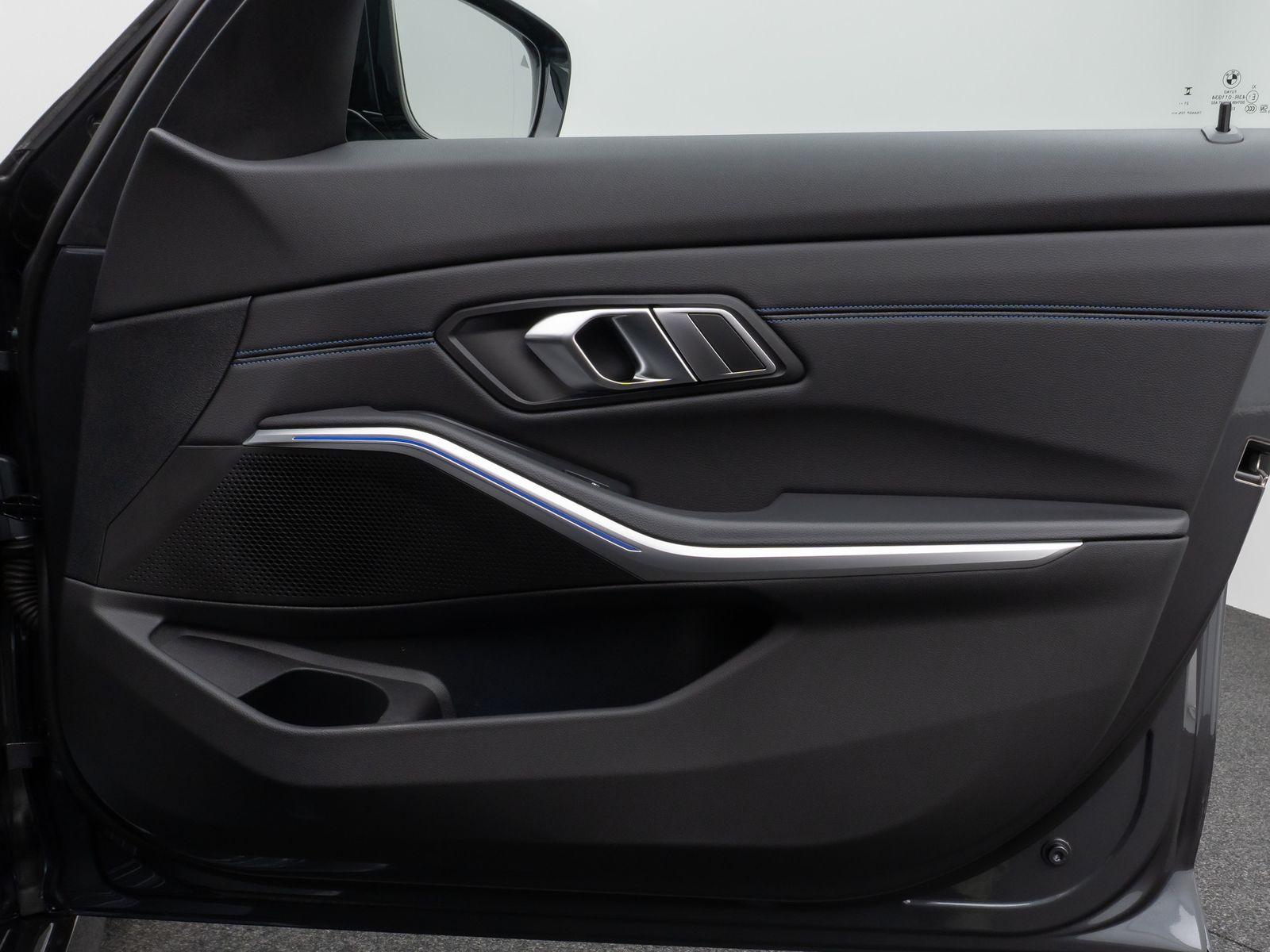 Fahrzeugabbildung BMW 320d M Sport Laser Kamera DAB Komfort 19Zoll