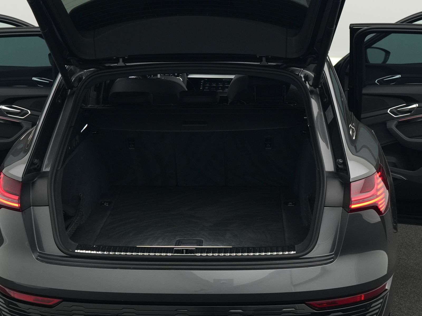 Audi Q8 e-tron - Bild 15