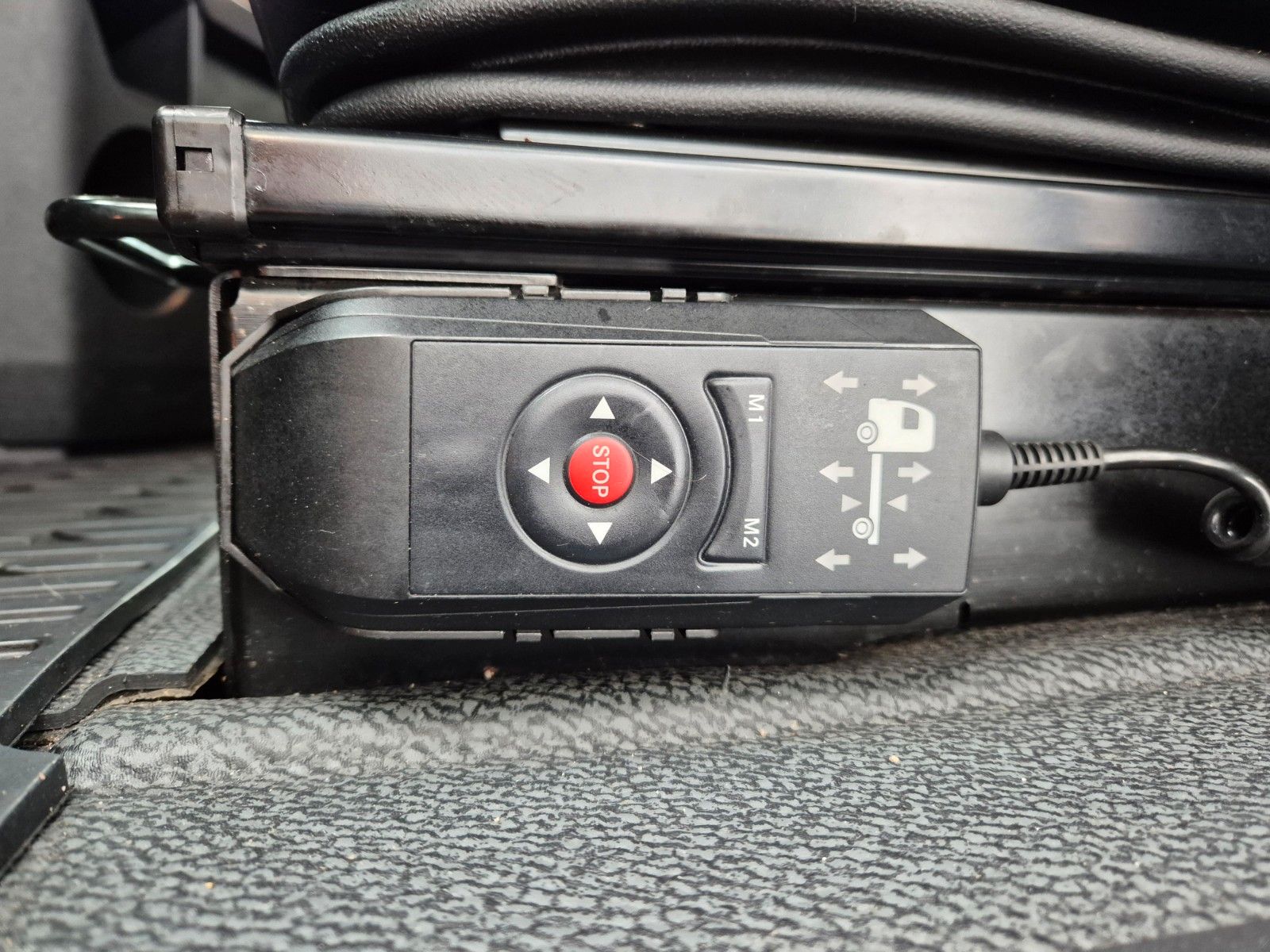 Fahrzeugabbildung Mercedes-Benz Actros 2543 LnR 6x2 Retarder