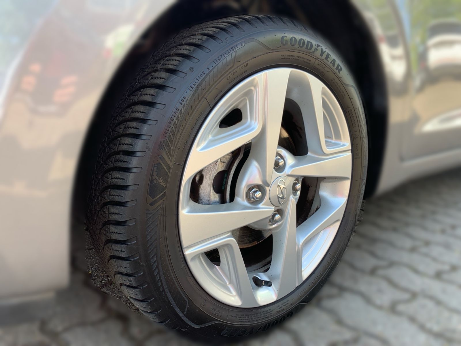 Fahrzeugabbildung Hyundai i10 1.2 Trend 1 Hand Allwetter