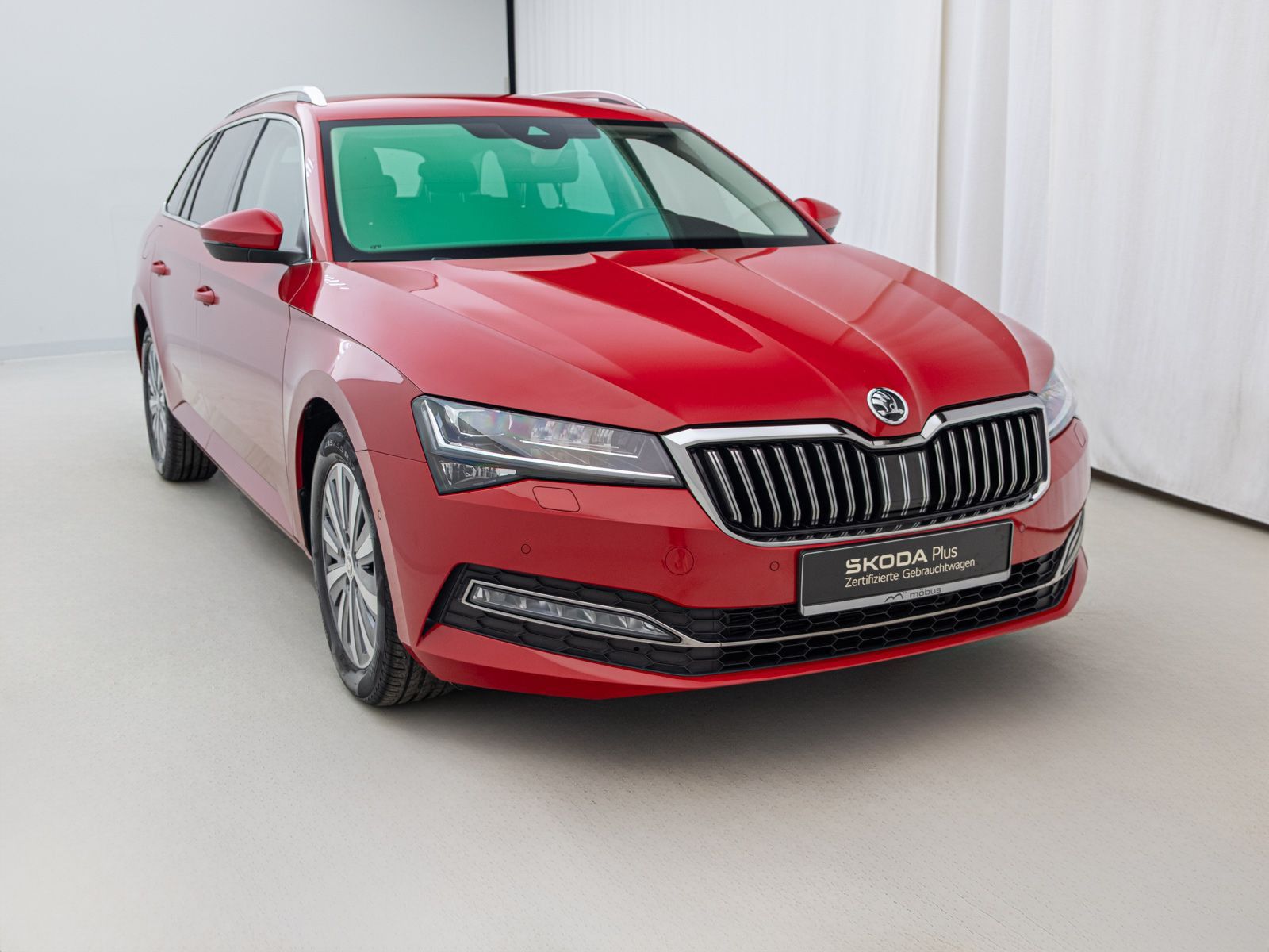 Skoda Superb - Bild 4