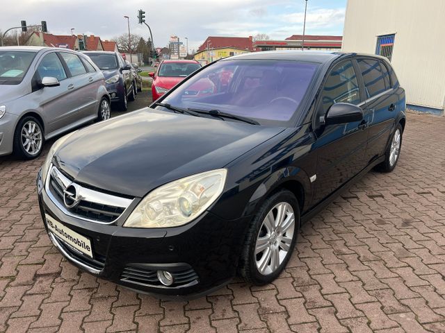 Opel Signum First Edition