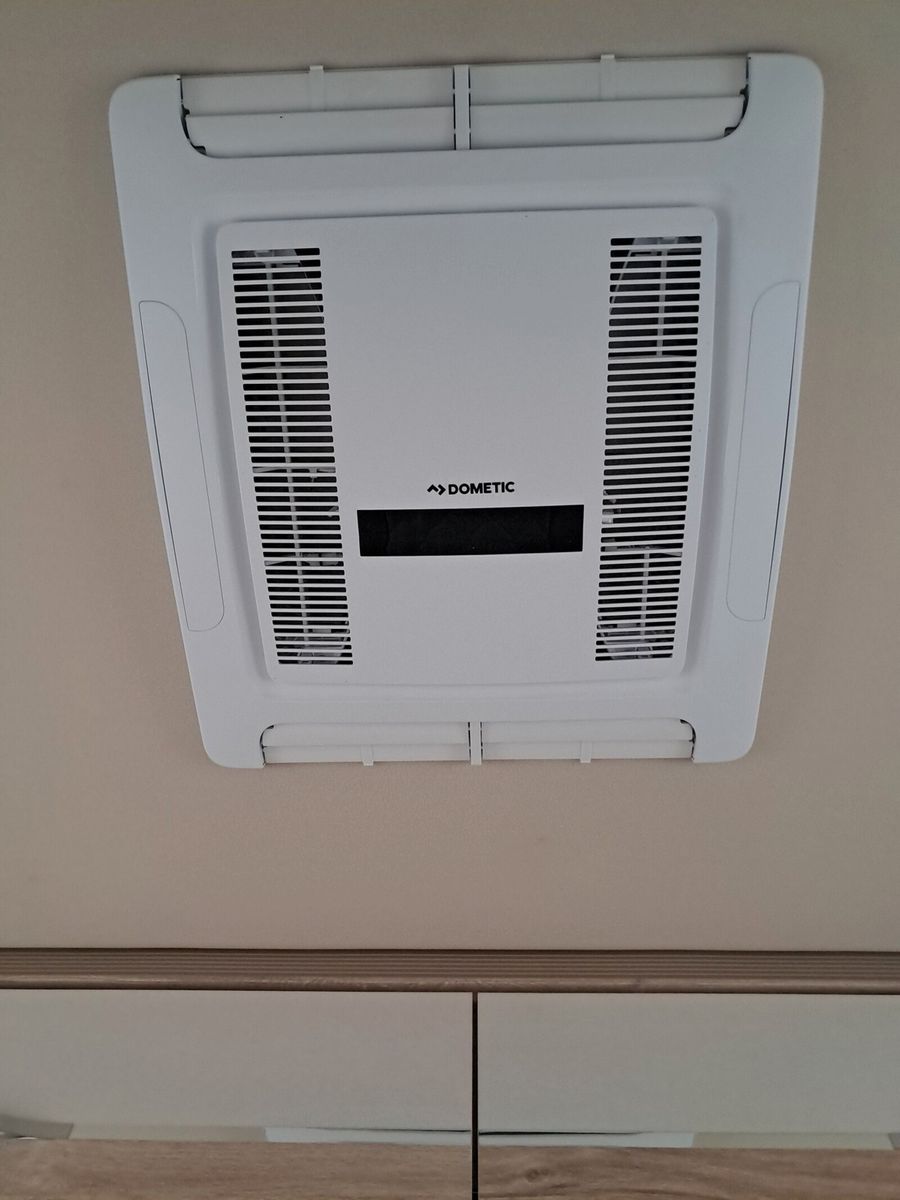 Fahrzeugabbildung Eura Mobil Integra Line 720 EF Solar/Mark./SAT+TV/Klima