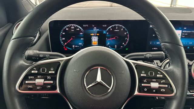 Fahrzeugabbildung Mercedes-Benz B 180 Progressive Automatik+Kamera+Panorama+AHK