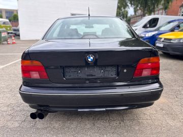 BMW 523 - 5