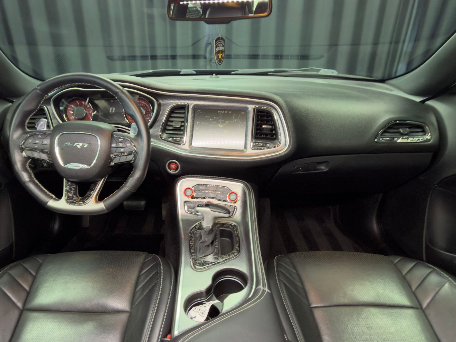 Fahrzeugabbildung Dodge Challenger SRT Hellcat |H/K|KW|GME
