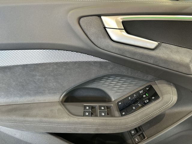 A5 Avant e-hybrid e-HYBRID S-LINE edition one QU