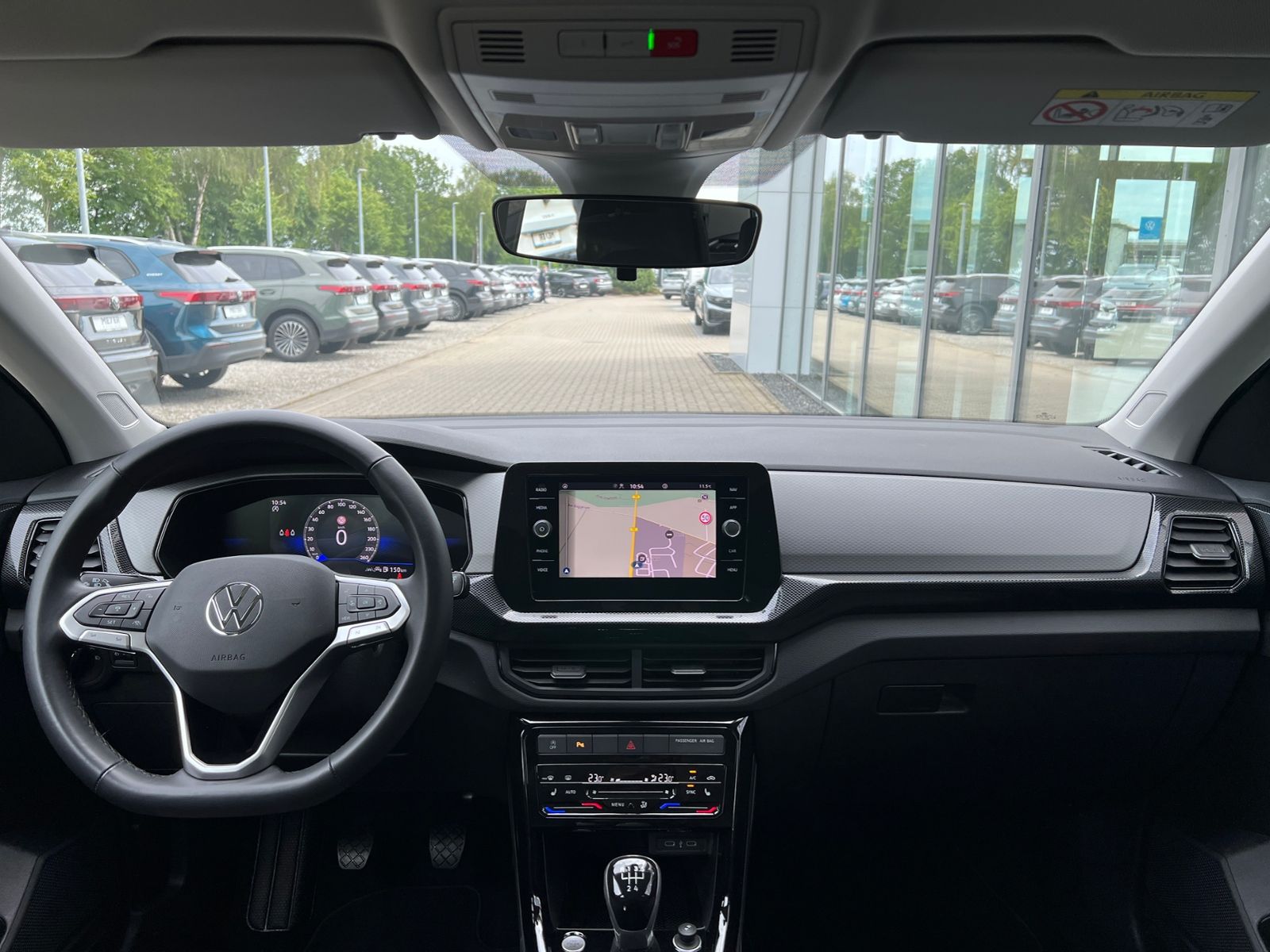 Fahrzeugabbildung Volkswagen T-Cross Life 1.0 l TSI *LED,ACC,Navi,Kamera,16''