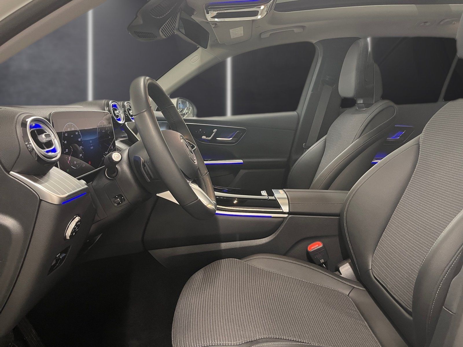 Fahrzeugabbildung Mercedes-Benz GLC 300 de 4M Avantgarde*AHK*Distronic*Pano*360*