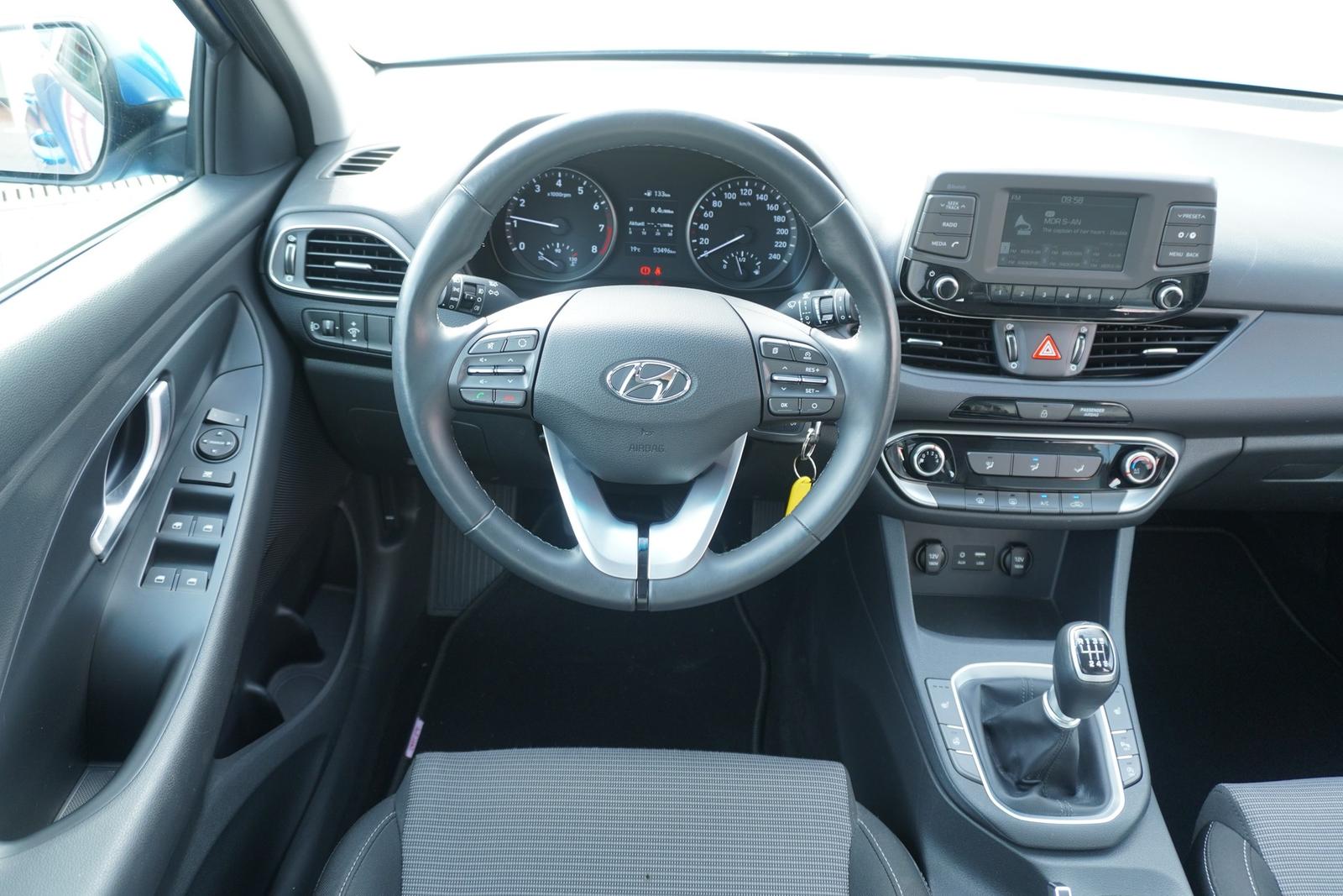Hyundai i30 Kombi 1.0 T-GDI Klima Tempomat SHZ PDC