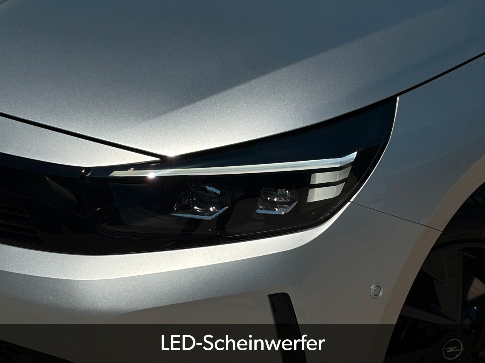 Fahrzeugabbildung Opel Corsa F GS 1.2 Turbo LED CAM PDC LHZ SHZ CarPlay