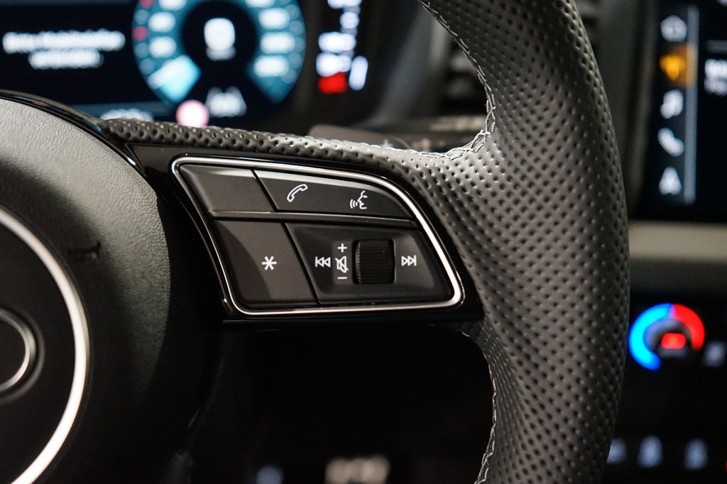 AUDI A1 Sportback 40 TFSI | 2x S line | SONOS | 18" AUDI A1 Sportback 40 TFSI | 2x S line | SONOS | 18"