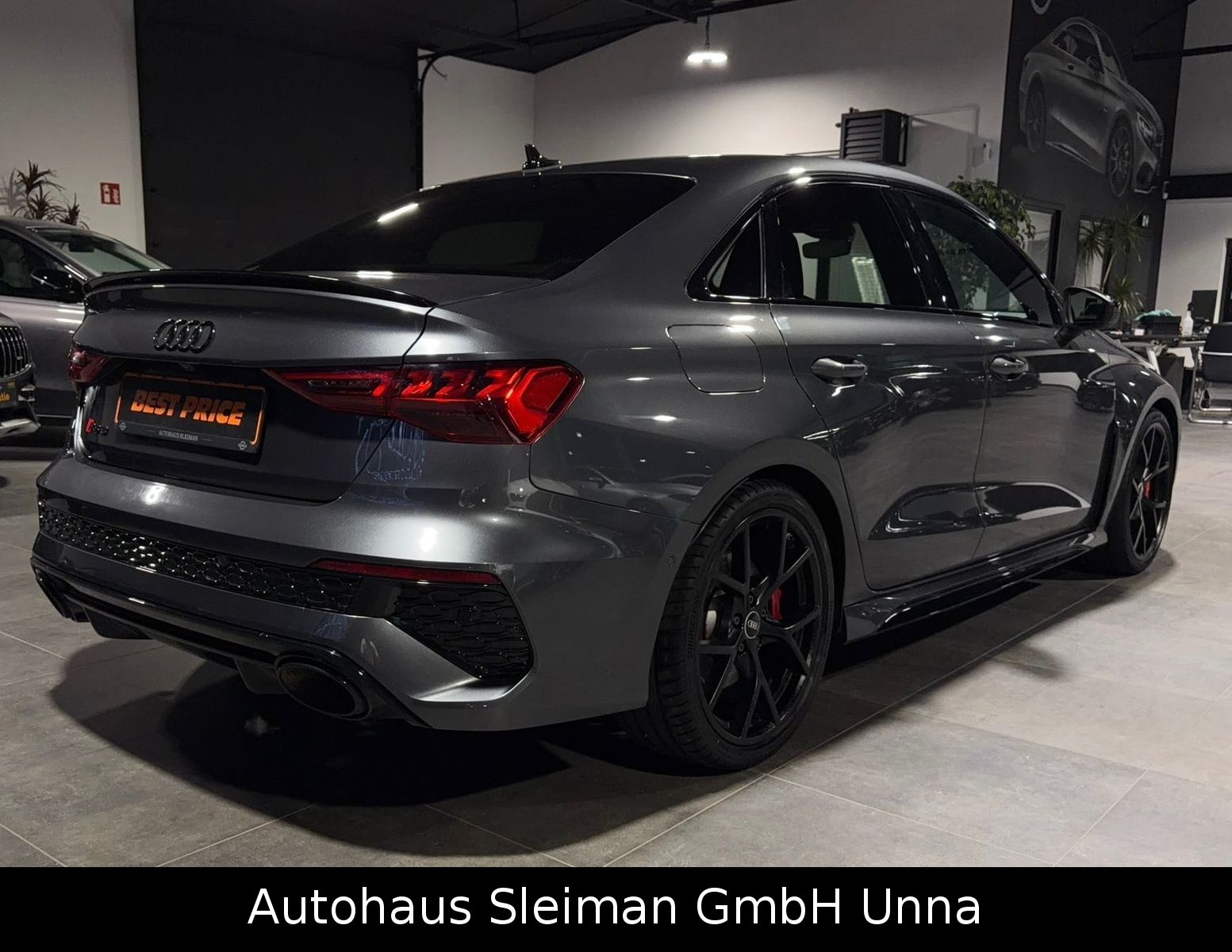 Audi RS3 RS3 Lim. 2.5 TFSI quattro/Navi/Keramik/Leder foto 4