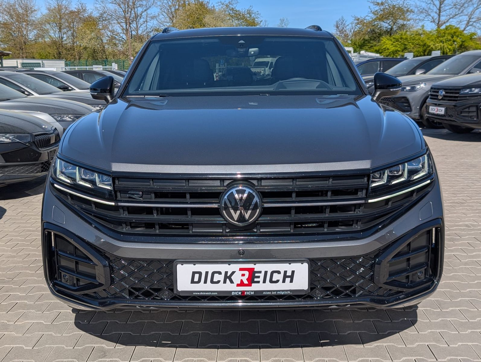 Fahrzeugabbildung Volkswagen Touareg 3.0TDI 4M R-Line VOLL Black 22" UPE 114T