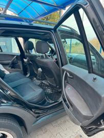 صورة 9 لـ 2004 BMW X3