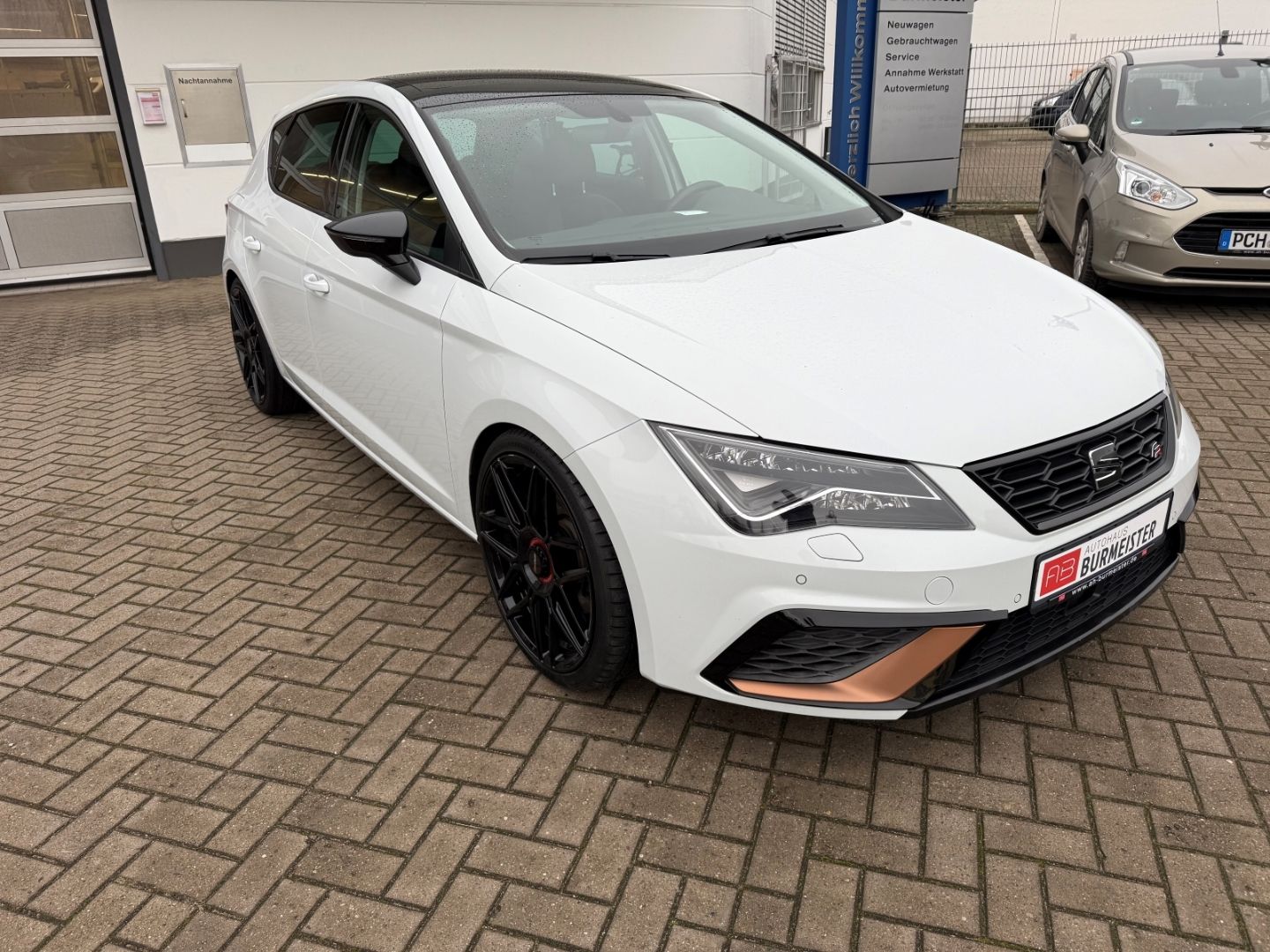 SEAT Leon FR Sportpaket El. Panodach Navi Leder Sound - Image 8