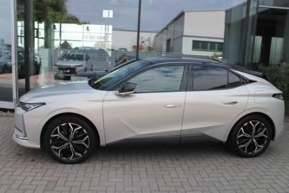 DS Automobiles DS4 E-TENSE LA PREMIERE