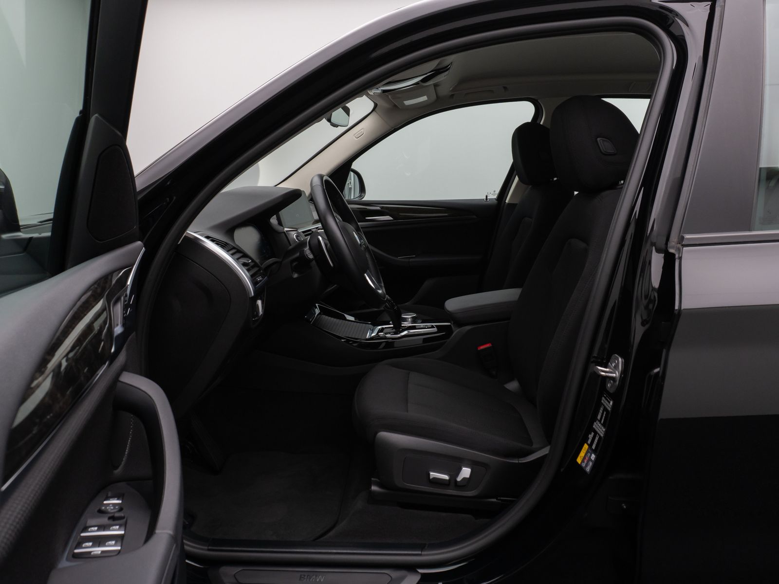 Fahrzeugabbildung BMW X3 xD30e Kamera DAB HiFi Lenkrhzg Komfort Alarm