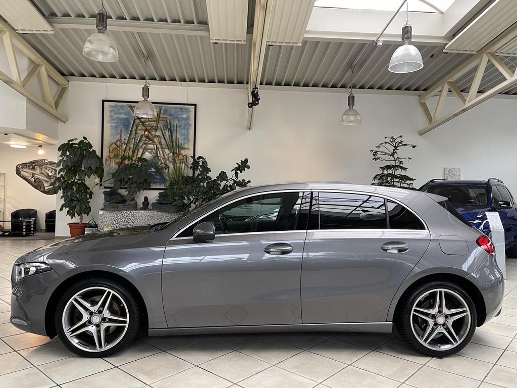 Mercedes-Benz A 220