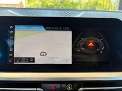 Fahrzeugabbildung BMW 318i T Sport Line LED*Tempomat*Kessy*Navi AHK Sh