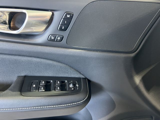 Volvo V60 T6 R-Design Recharge AWD *BigBattery* Kamera