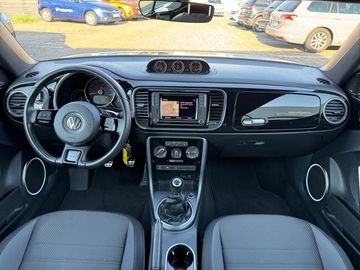 Volkswagen Beetle Cabriolet  R-Line 1,4 l TSI 150 PS 6-Gang