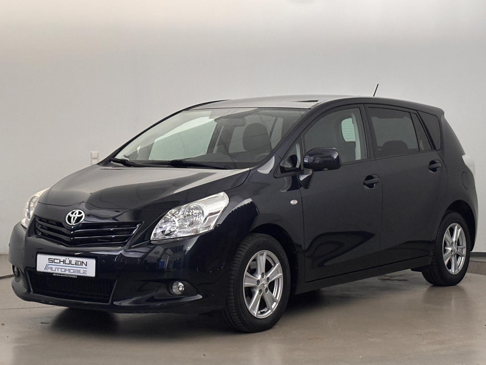 Toyota Verso D-4D*Klimaautomatik*Pano-Dach*Alu*1.Hand*