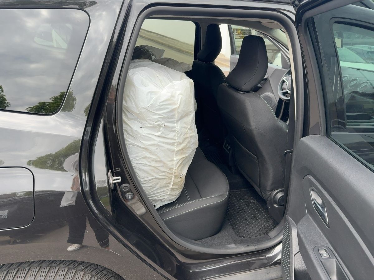 Fahrzeugabbildung Dacia Duster Prestige TCe 150 EDC SHZ Kimaaut.