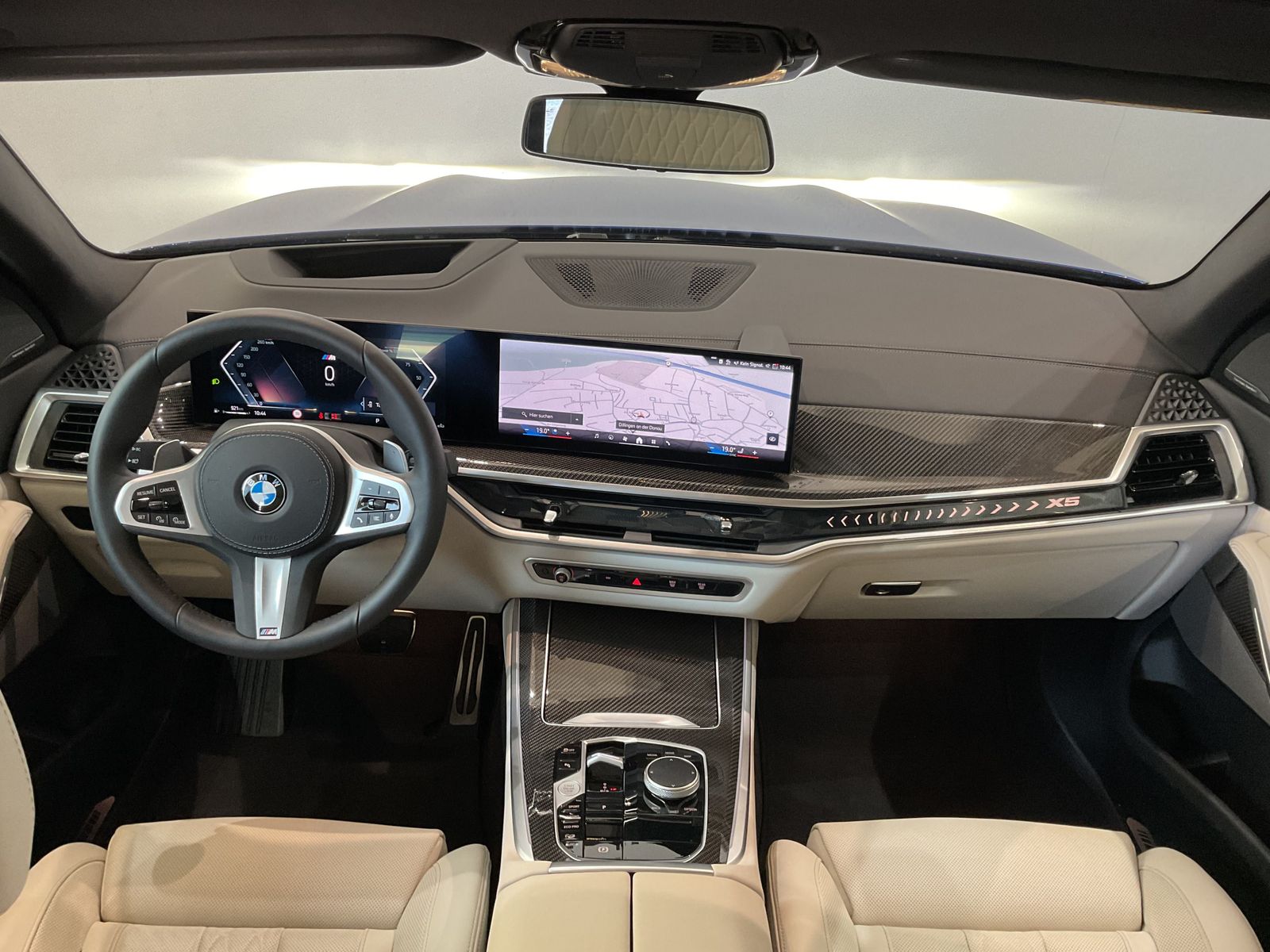 Fahrzeugabbildung BMW X5 xDrive40d Aktivlenkung, Sitzbelüftung, Standh